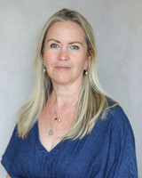 MichelleBHeadshots26-9
