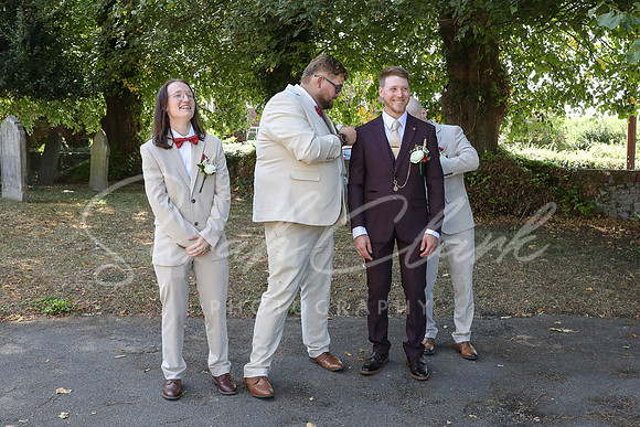 KirstyDomWedding26-78