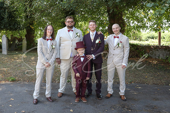 KirstyDomWedding26-81