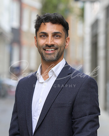 AlvineHeadshotsMay24-7