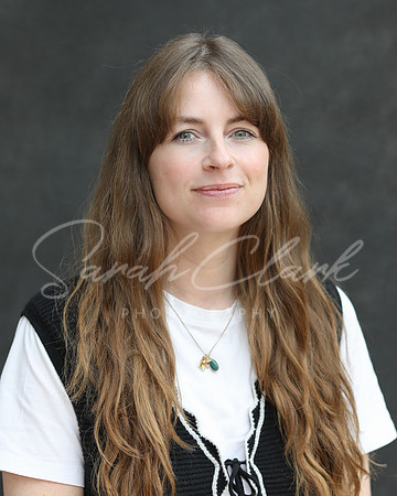 VictoriaPHeadshots25-1