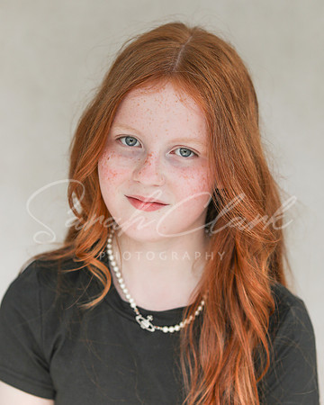 RoxieHeadshots25-59