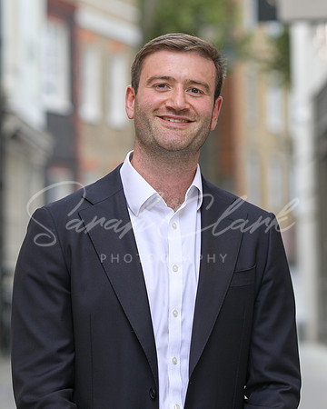 AlvineHeadshotsMay24-12