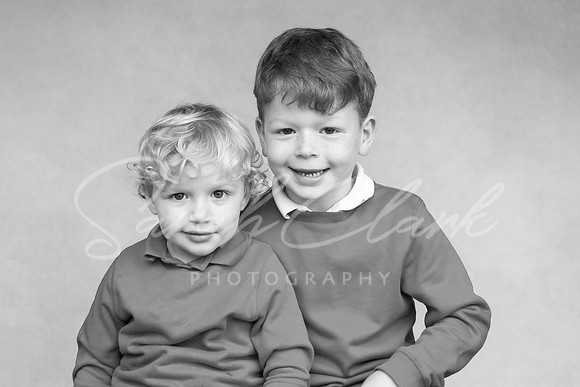 ShalfordSiblings23-31