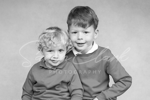 ShalfordSiblings23-33