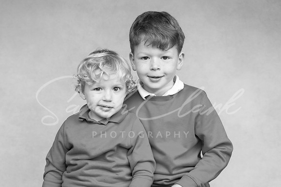 ShalfordSiblings23-35