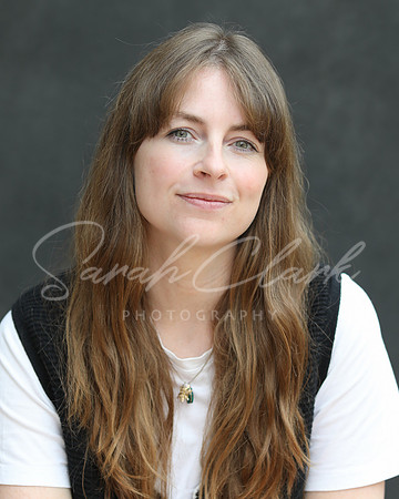 VictoriaPHeadshots25-40
