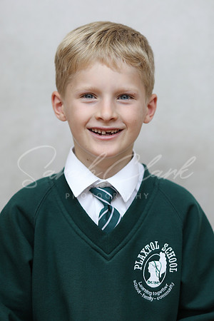PlaxtolYear3PortraitsAutumn24-16