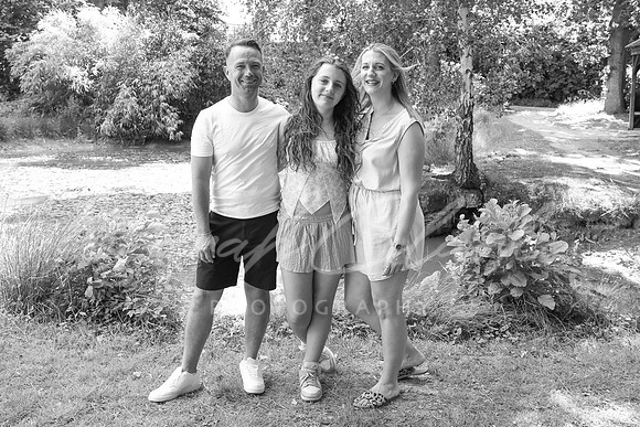 CarolineWFamily25-123-2