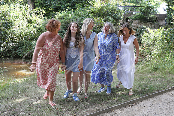 CarolineWFamily25-81