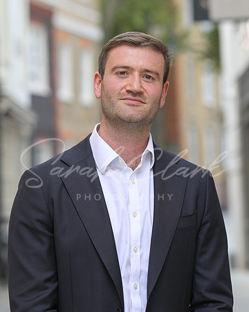 AlvineHeadshotsMay24-11