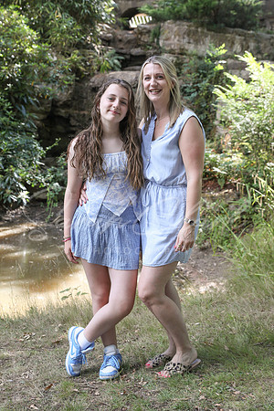 CarolineWFamily25-68