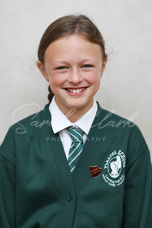PlaxtolYear6PortraitsAutumn24-18