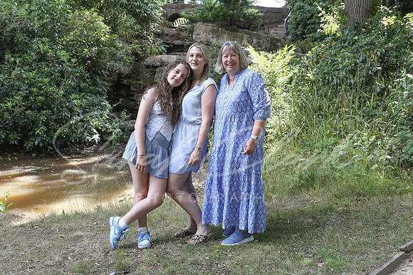 CarolineWFamily25-72