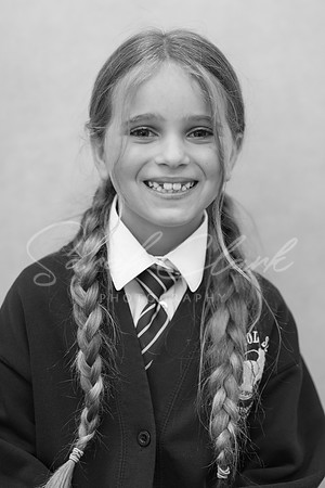 PlaxtolYear4PortraitsAutumn24-3