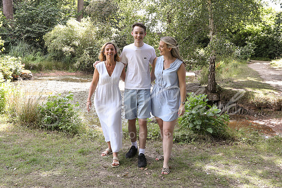 CarolineWFamily25-102