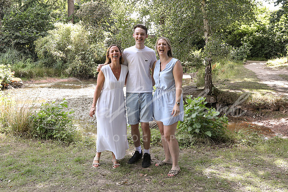 CarolineWFamily25-107