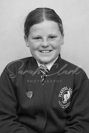 PlaxtolYear6PortraitsAutumn24-3