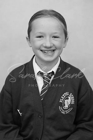 PlaxtolYear6PortraitsAutumn24-31